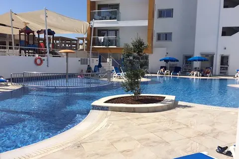 Best Western Plus Larco Hotel in Larnaca — foto 2
