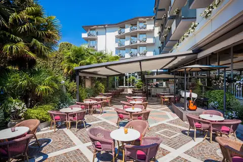 Hotel Continental in Torbole Casaglia
