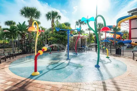 Fantasy World Resort in Baseball and Boardwalk Court — foto 10