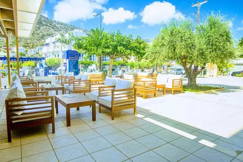 Pela Sofia in Δημοτική Ενότητα Μαλίων — foto 9