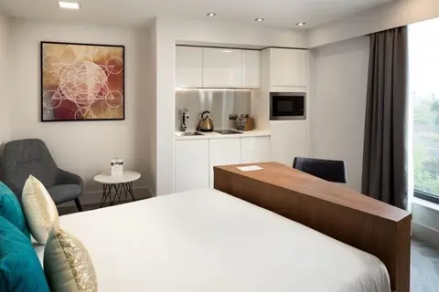 Roomzzz London Stratford in Londen — foto 3