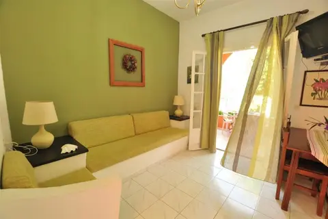 Elena Apartments Corfu in Αχαράβη — foto 4