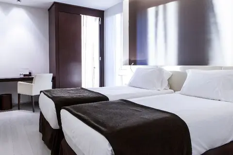 Hotel Diagonal Plaza in Zaragoza — foto 17