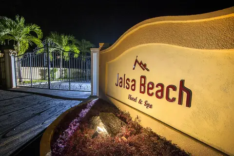 Jalsa Beach Hotel & Spa in Poste Lafayette — foto 3