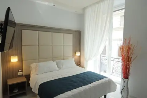 Hotel Garibaldi in Napels — foto 7