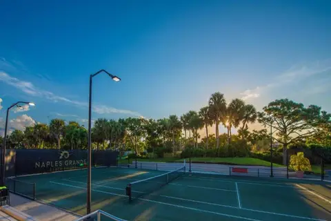 Naples Grande Beach Resort in Naples, foto 2