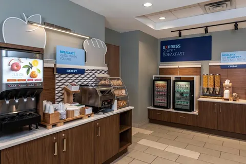 Holiday Inn Express Toronto Downtown in Toronto — foto 4