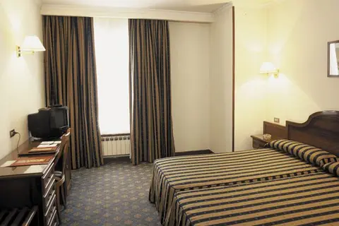 Hotel Clarin in Oviedo — foto 22