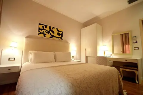 Sar Otel in Tirana, foto 15