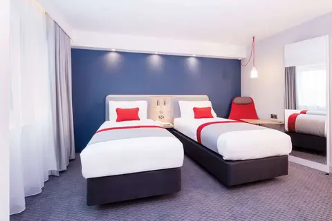 Holiday Inn Express Malta in San Ġiljan — foto 3