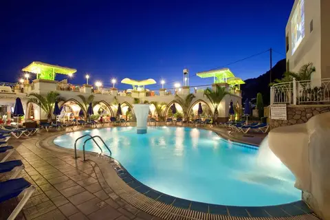 Pefkos Beach Hotel in Πεύκοι — foto 14