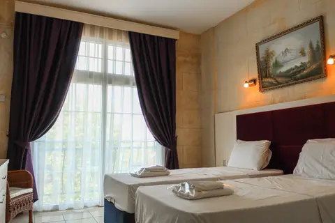 Courtyard Long Beach Holiday Resort in Trikomo — foto 4