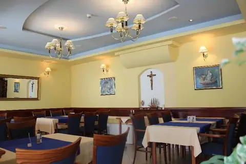 Hotel Adria in Kastel Stafilic — foto 4