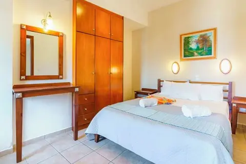 Sunrise Suites in Καλύβες — foto 10