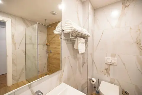 Duka Hotel in Vlora — foto 22