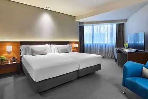 The Artist Grand Hotel of Art in Bilbao — foto 2
