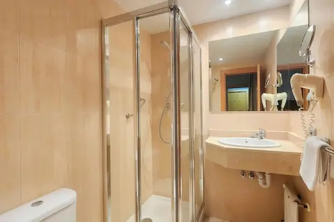 Hotel Faranda Express Alisas Santander in Santander — foto 22