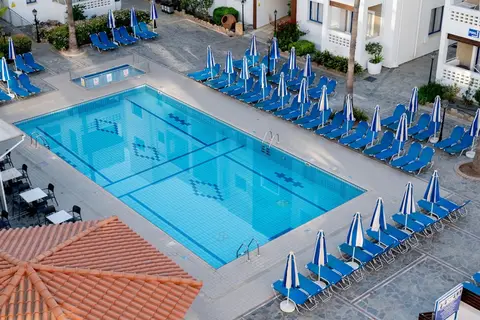 Kefalos Damon Hotel Apartments in Paphos — foto 18