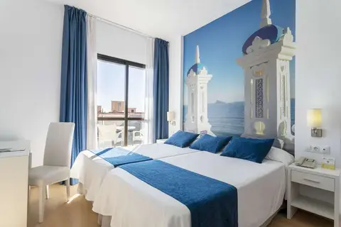 Hotel Avenida in Benidorm — foto 18