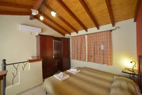 Megali Luxuries Apartments in Λιβάδι — foto 5