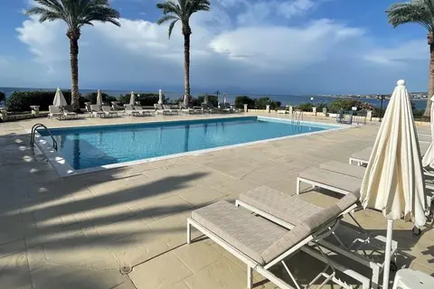 Vrachia Beach Resort in Paphos — foto 15