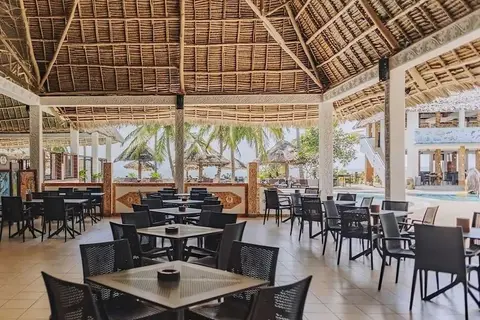 Jaz Adonia Beach Resort in Uroa — foto 6