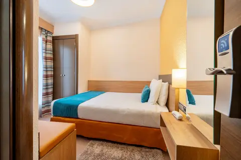 Hostal Ballesta in Madrid — foto 11