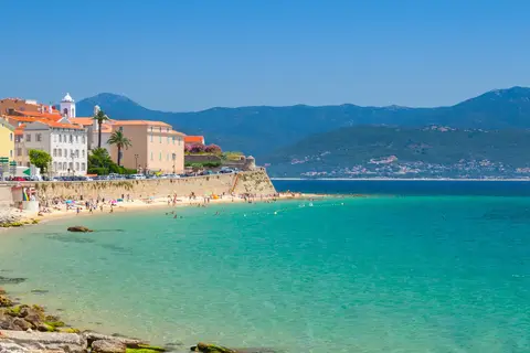 Ontdek Corsica in Ajaccio — foto 6