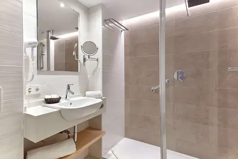 Universal Hotel Cabo Blanco in Colònia de Sant Jordi — foto 24