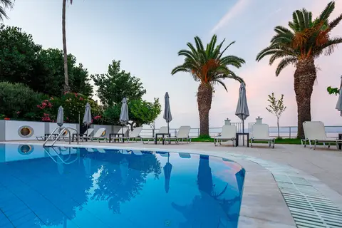 Sirocco Hotel in Δημοτική Ενότητα Λευκιμμαίων — foto 3