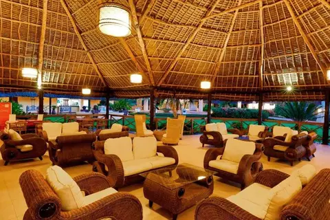 Royal Zanzibar Beach Resort in Nungwi — foto 23