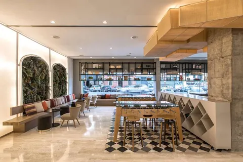 NH Sevilla Plaza de Armas foto 4