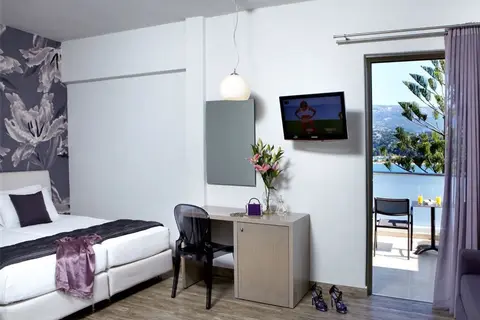 Mouikis Hotel in Αργοστόλι — foto 27