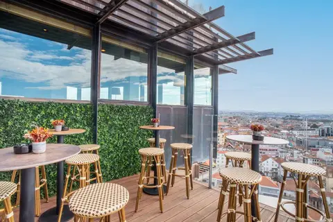 Hotel Dom Henrique Downtown in Porto