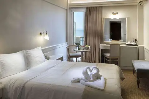 Coral Hotel in Δήμος Παλαιού Φαλήρου — foto 15