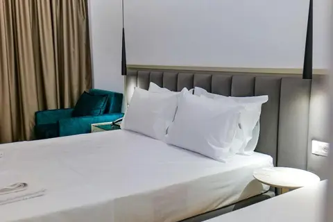 Chimaera Hotel in Durrës — foto 9