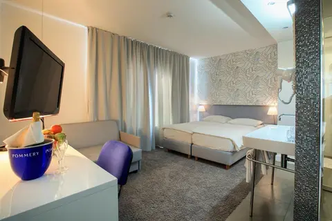 Hotel Jona in Podstrana — foto 3