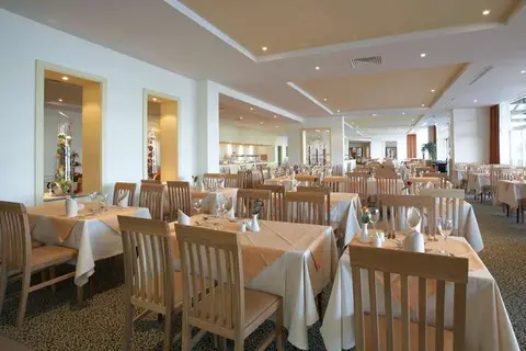 Porto Bay Falesia in Olhos D'Água — foto 26