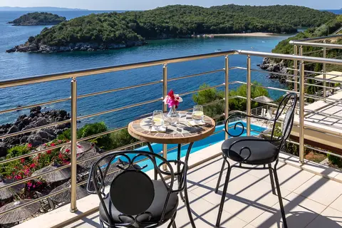 Costa Smeralda in Σύβοτα — foto 4