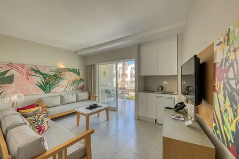 Apartamentos LIVVO Koala Garden in Las Palmas de Gran Canaria — foto 8