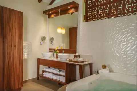 Palafitos Overwater Bungalows in Playa del Carmen — foto 9