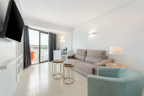 Hotel Vibra San Remo in Sant Josep de sa Talaia — foto 22