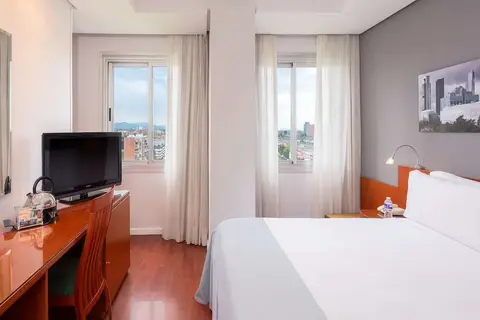 Hotel Madrid Chamartin in Madrid — foto 13