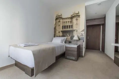 Hotel Royal Inn in Belgrado — foto 13