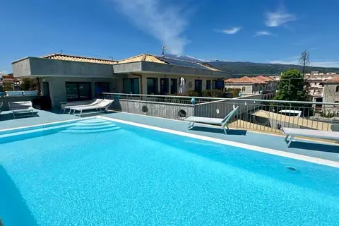 Aurora View Resort in Mascali