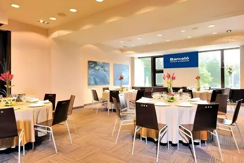 Hotel Occidental Praha in Praag — foto 17