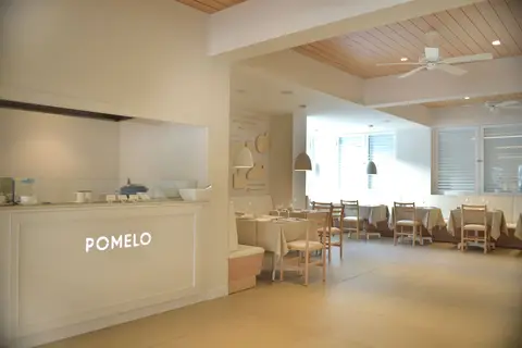 Sunrise Gardens Hotel in Παραλίμνι — foto 6
