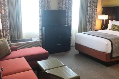 Staybridge Suites Miami International Airport in Miami — foto 14