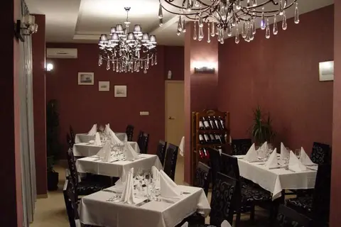 Slavey Hotel in Славей — foto 8