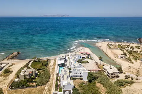 Golden Bay Suites in Δαράτσος — foto 2